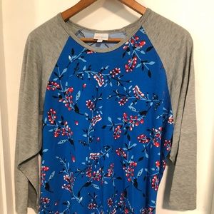 Beautiful lularoe shirt!
